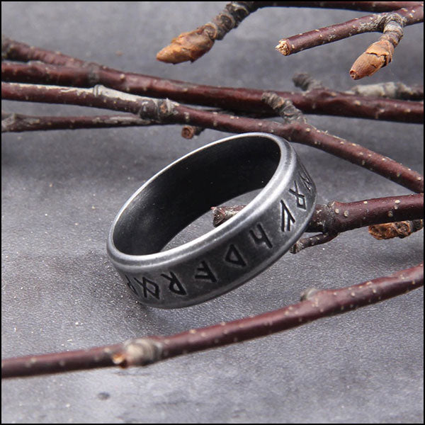 Men's Rune Ring