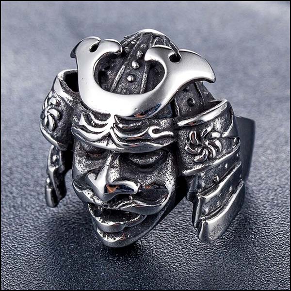 Men's Antiqued Silver Samurai Helmet Ring