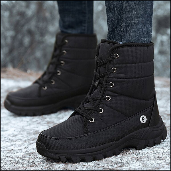 Unisex Black Quilted Insulated Snow Boots