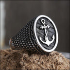 Men's Vintage Anchor Ring with Chain Detail